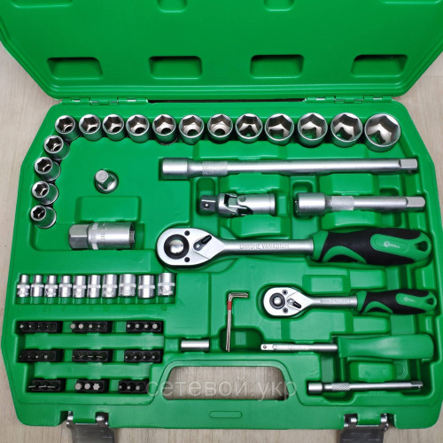 Набор ключей головок  INTERTOOL 72 единицы инструментов