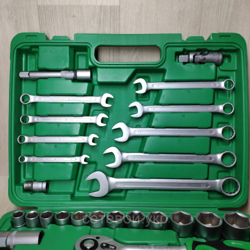Набор ключей и головок  1/2" и 1/4", INTERTOOL 82 единицы инструментов